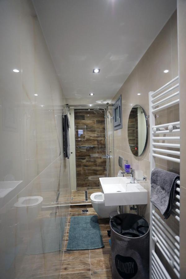 La Larissa Luxury Apartments Dafne ภายนอก รูปภาพ